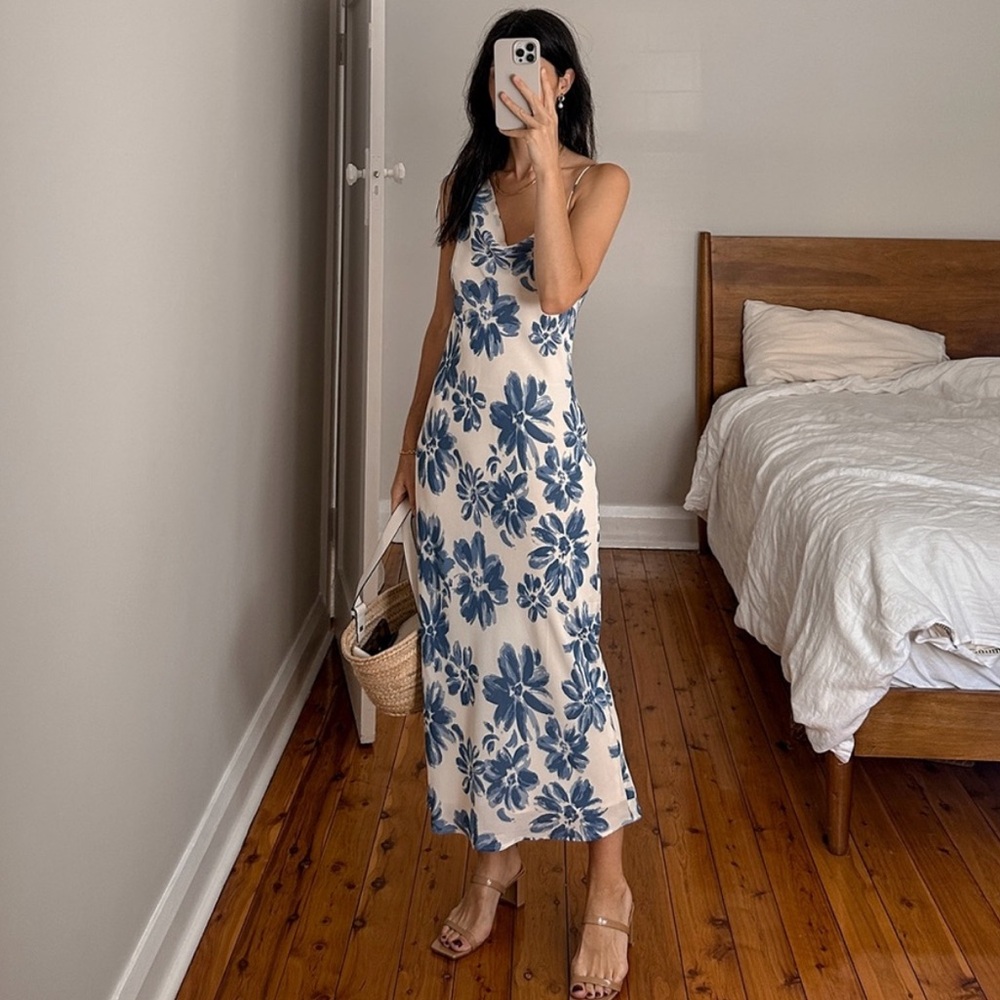 Reformation Large Chandelier Floral Midi Dress Celestia‎ Blue Floral Ivory